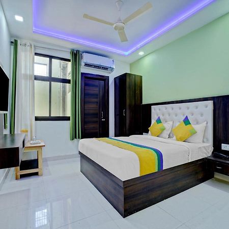 Hotel The Orient Tree, Agra Агра Экстерьер фото